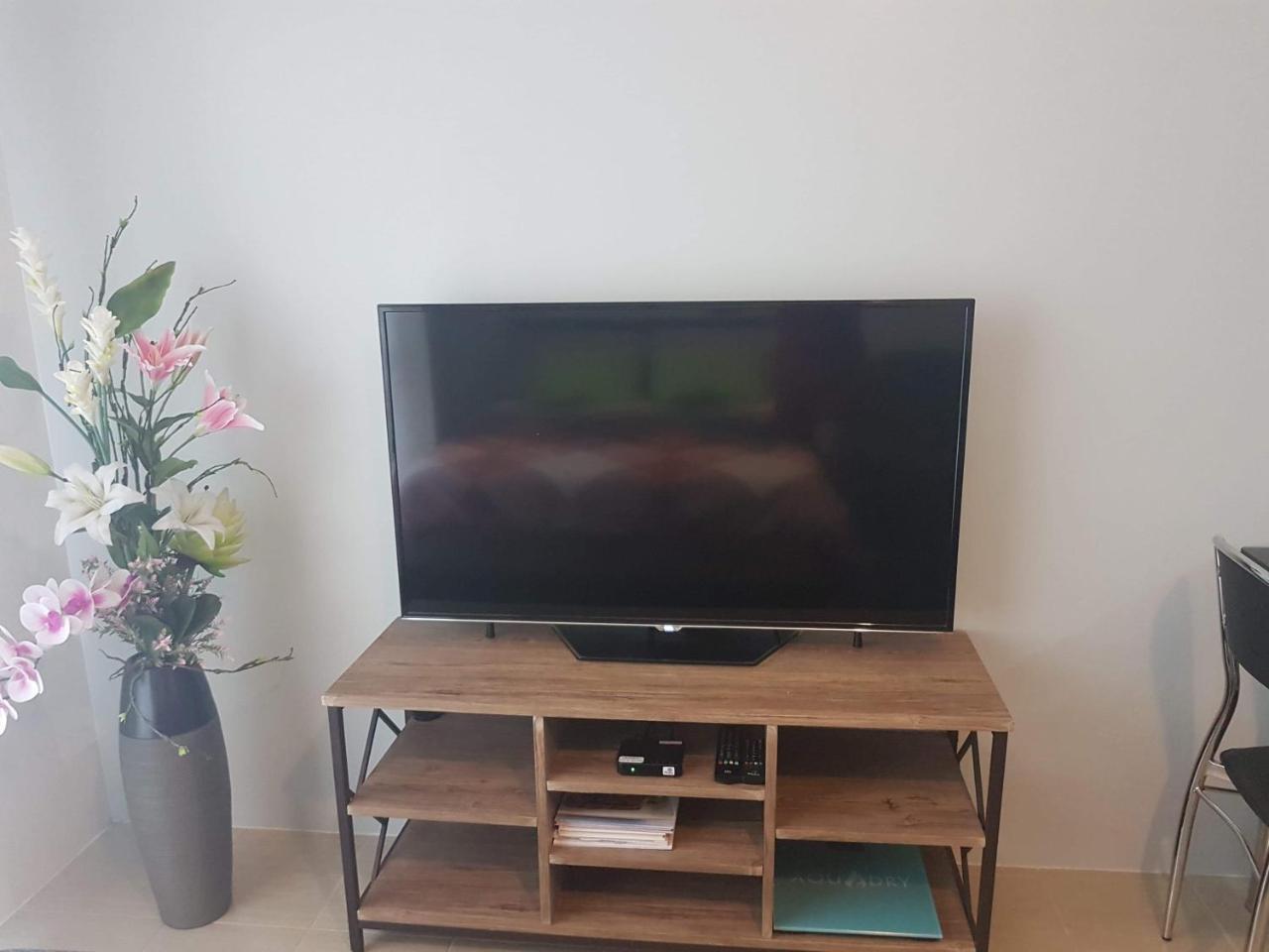 Studio Fully Furnished Manila Exterior photo